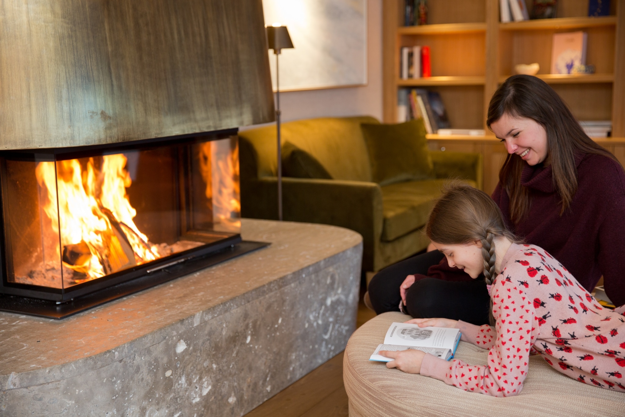 Das Hotel Sonnenburg in Lech am Arlberg ist ein Haus gefüllt mit Büchern und Geschichten.